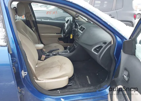 2014 Dodge Avenger Sxt z USA, uszkodzony, nr VIN 1C3CDZCB3EN130811